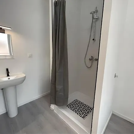 Apartmán B1 T3 60 M2 Cosy 7min Proche Gares Roanne