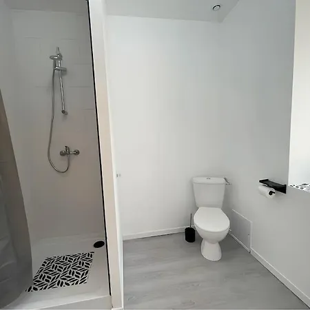 B1 T3 60 M2 Cosy 7min Proche Gares Apartmán *